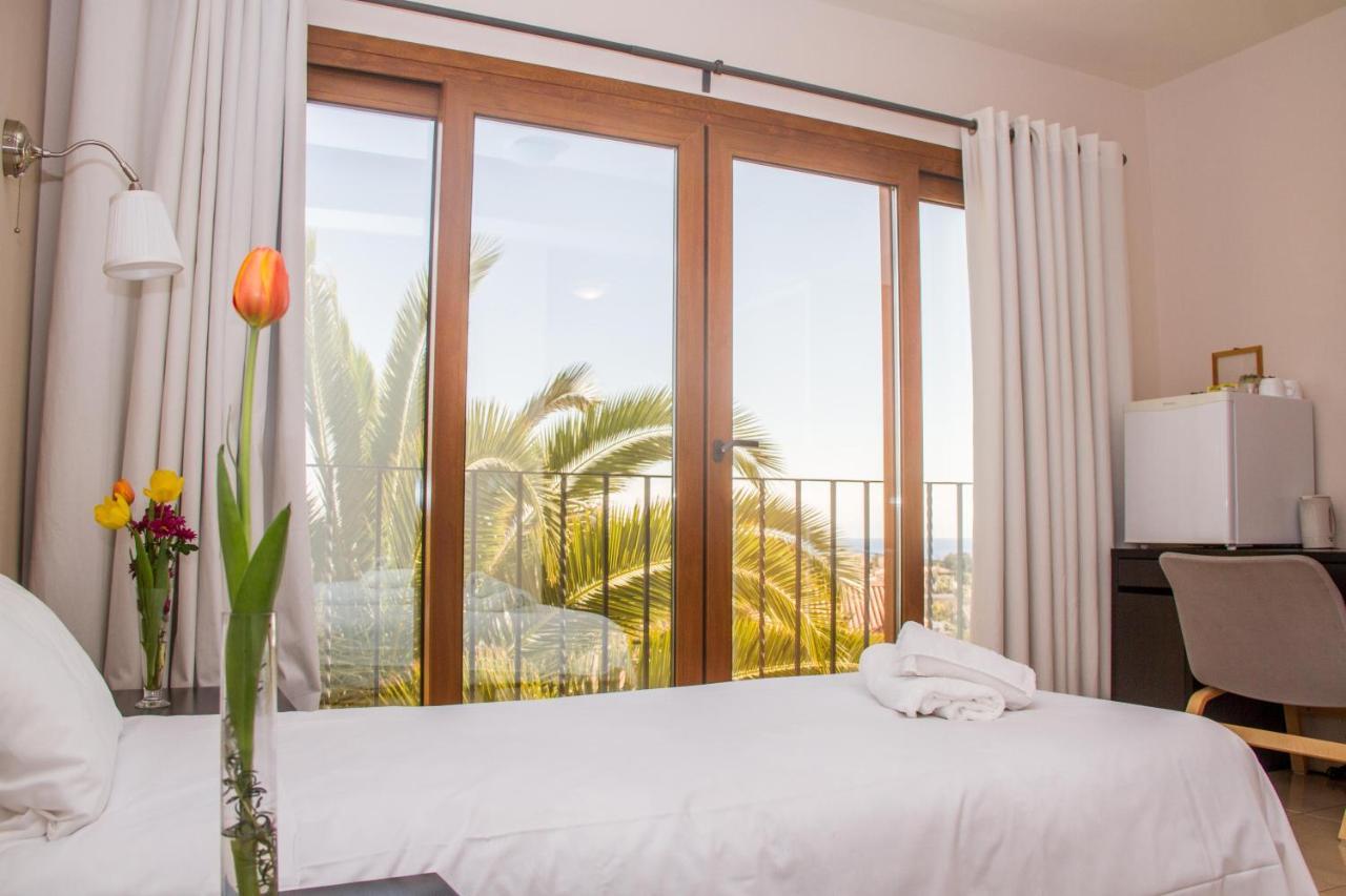 Standard Twin Room Sea View